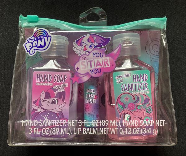 Hand sanitizer set