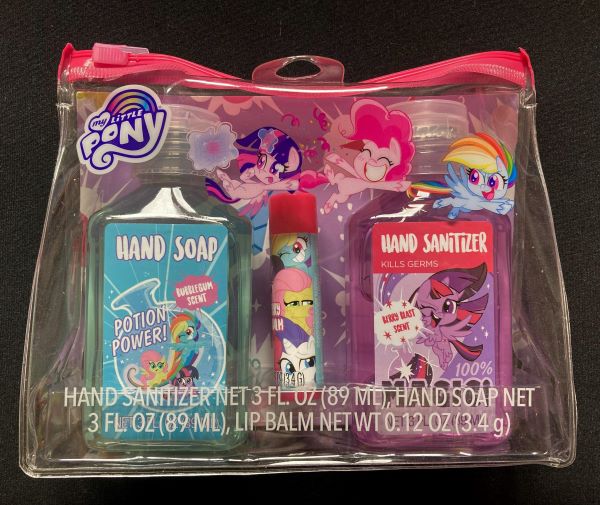 Hand sanitizer set