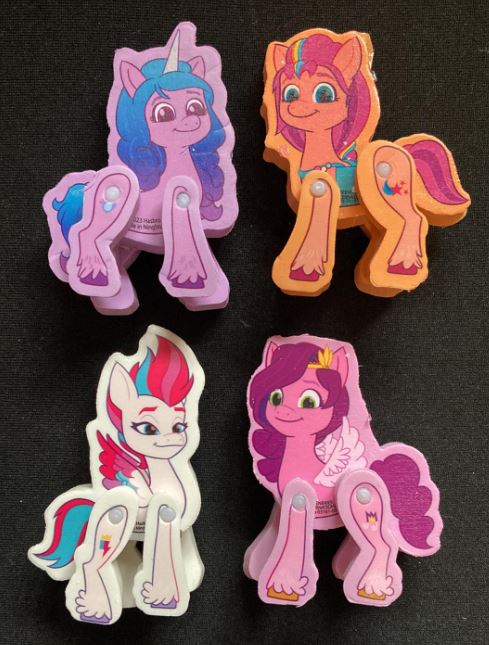 G5 blindbag erasers