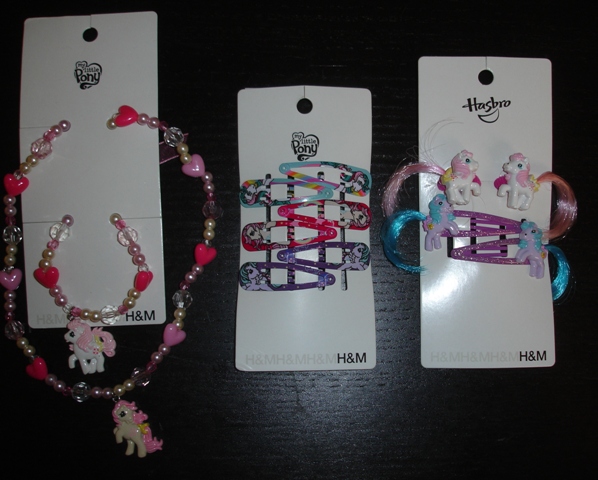 Accesories from H&M
Nottingham, UK