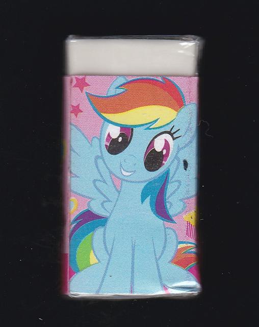 Rainbow Dash on one side