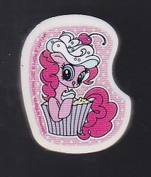 Pinkie Pie with cupcake